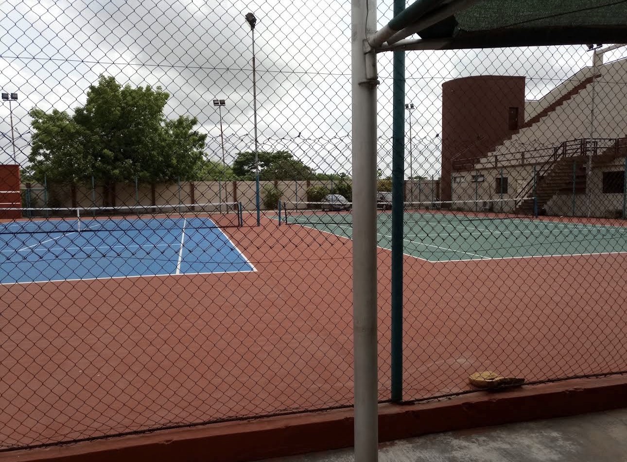 Monaliza Tennis Club entrance